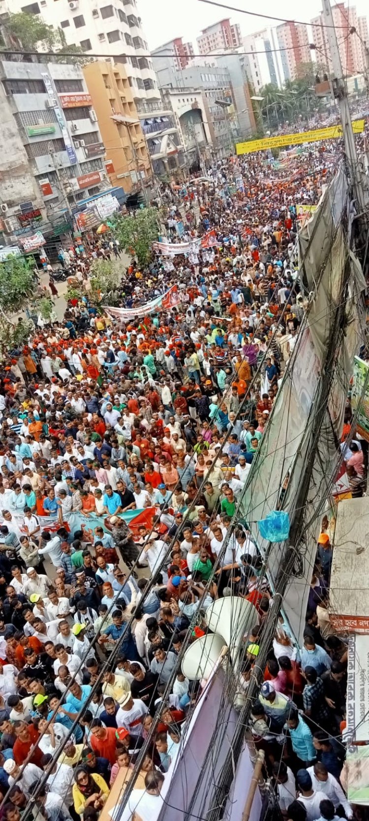 বিএনপির প্রতিষ্ঠাবার্ষিকীর র্যালিতে জনতার ঢল