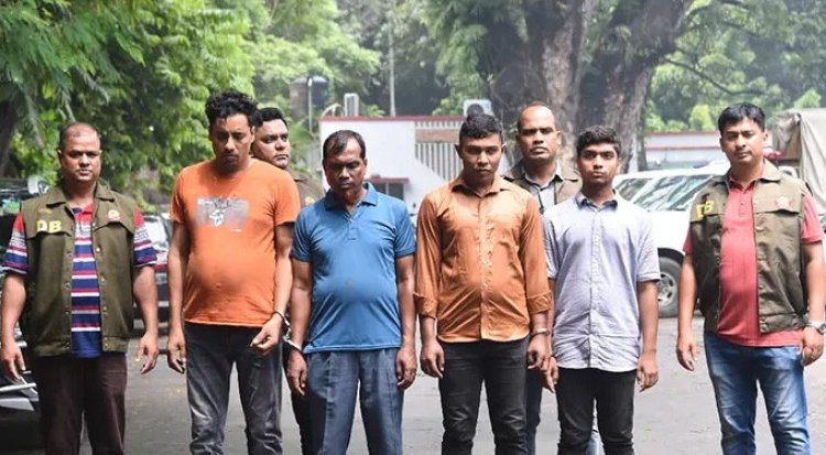 অর্ধশতাধিক তরুণীকে অপহরণ ও দেড় হাজার ছিনতাই করে এই ভুয়া পুলিশ চক্র