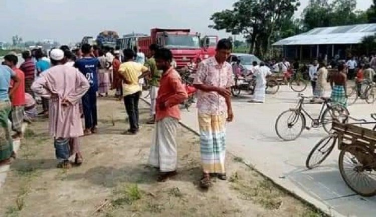 রংপুরে সারের দাবিতে কৃষকদের মহাসড়ক অবরোধ