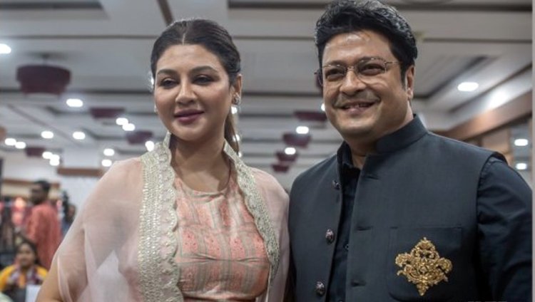 বিউটি সার্কাস’ এর প্রচারণায় আজ ঢাবিতে জয়া-ফেরদৌসরা