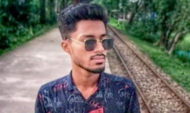 বাসা থেকে ডেকে নিয়ে কুপিয়ে হত্যা, আটক ২