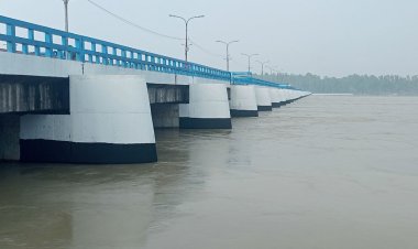 তিস্তার পানি বিপৎসীমা ছুঁই ছুঁই, খুলে দেওয়া হয়েছে ৪৪ গেট