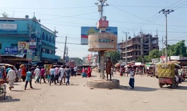 বিএনপির মহাসমাবেশকে কেন্দ্র করে ময়মনসিংহে গণপরিবহন বন্ধ: ভোগান্তিতে দূরপাল্লার যাত্রীরা