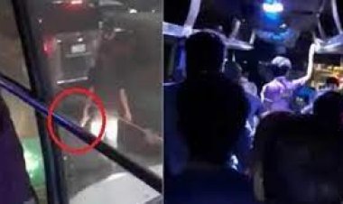 আসাদগেটে বাসে অস্ত্র দেখিয়ে ছিনতাই চেষ্টা, ভিডিও ভাইরাল