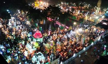 বৈরী আবহাওয়ায়ও দীপাবলি উৎসবে লাখো মানুষের ঢল