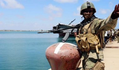  সোমালিয়ায় হোটেলে বন্দুক-গাড়িবোমা হামলা, নিহত ৯