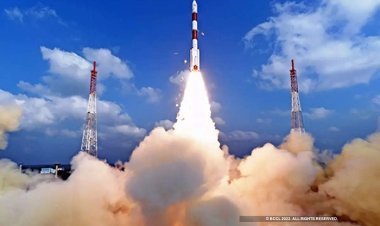  মহাকাশে একসঙ্গে ৩৬টি স্যাটেলাইট পাঠাল ভারত