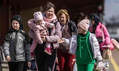  যুদ্ধ শরণার্থীরা এখনই দেশে ফিরে আসুক, চায় না ইউক্রেন