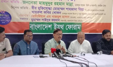 প্রধানমন্ত্রী রিজার্ভ চিবিয়ে খাননি, মানুষকে জ্বালিয়ে খাচ্ছেন: মান্না