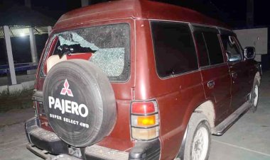 কুষ্টিয়ায় উপনির্বাচন ঘিরে সংঘর্ষ, ইউএনওর গাড়ি ভাঙচুর