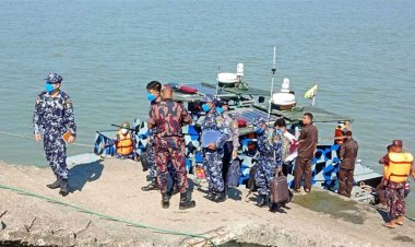 বাংলাদেশ-মিয়ানমার পতাকা বৈঠক চলছে