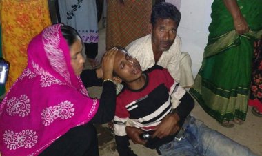 মাদক সেবনে বাধা দেওয়ায় কলেজ দপ্তরিকে কুপিয়ে খুন