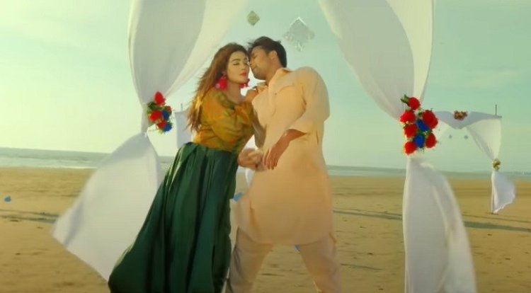 এ মিজানের কথায় মাহি-আদরের রোমান্স