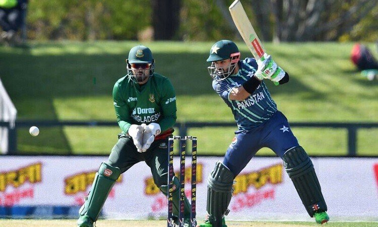 বাংলাদেশ পাকিস্তানের কাছে ২১ রানের হার