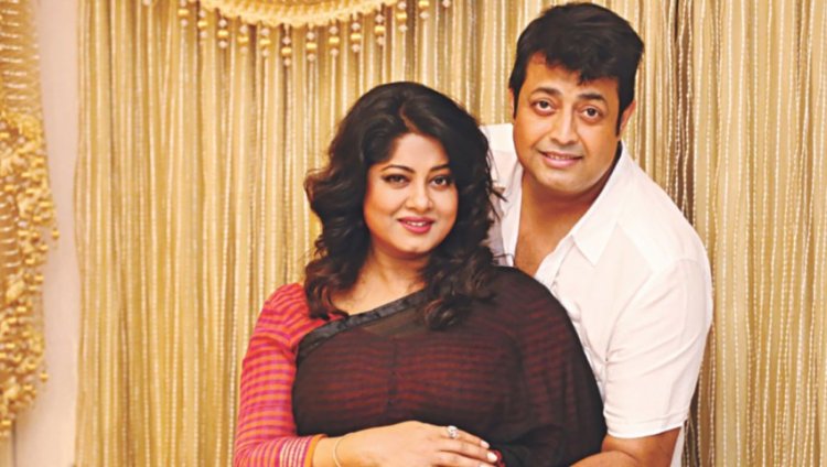 প্রবাসী উৎসবে মৌসুমী ও ওমর সানী