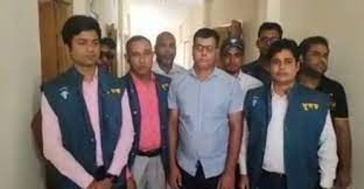 ঘুসের টাকাসহ শিক্ষা অফিসের সহকারী আটক