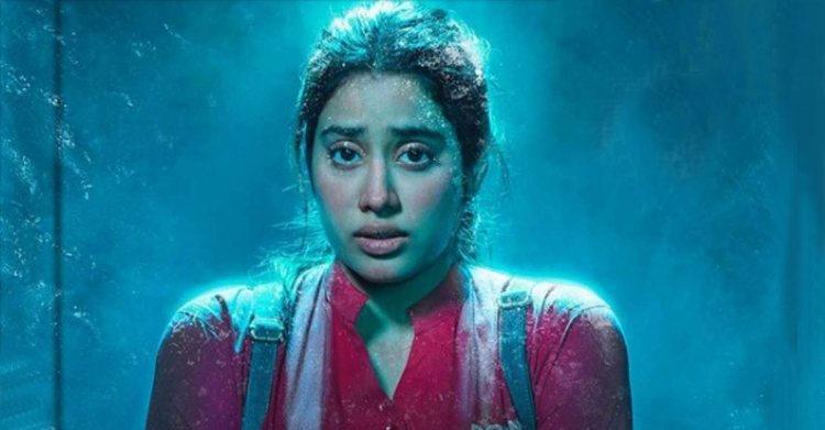 দোকানের ফ্রিজারে আটকা পড়েছেন জাহ্নবী!