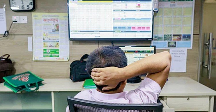 শেয়ারবাজারে বড় দরপতন, আতঙ্কে বিনিয়োগকারীরা