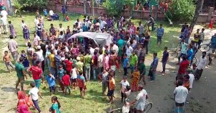 রামদা হাতে লালমনিরহাটে স্কুলে তাণ্ডব