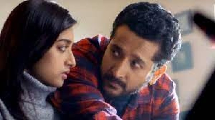 লন্ডনে জমে উঠেছে পরমব্রত-ইশার প্রেম