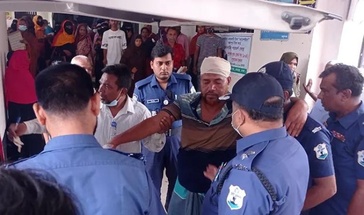 দোহারে জেলেদের হামলায় ৭ নৌ-পুলিশ সদস্য আহত