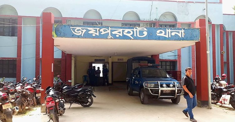 ৪ বছরের মেয়েকে হত্যার পর থানায় হাজির মা