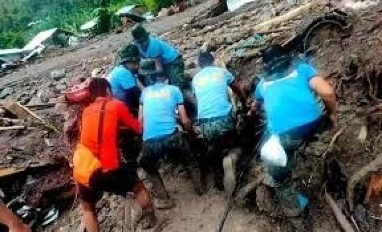 ফিলিপাইনে বন্যা ও ভূমিধস : নিহতের সংখ্যা বেড়ে ৭২