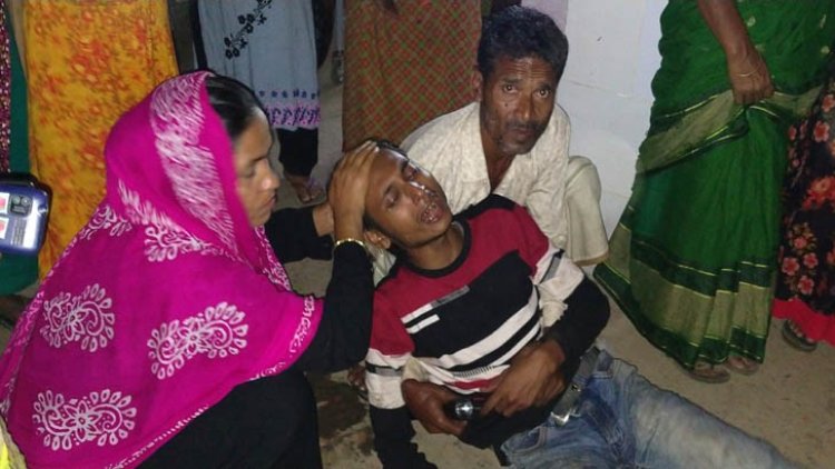 মাদক সেবনে বাধা দেওয়ায় কলেজ দপ্তরিকে কুপিয়ে খুন