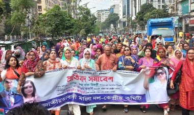 নড়বড়ে মসনদ ধরে রাখার শেষ চেষ্টায় সরকার: রিজভী