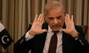 ইমরান খানের ওপর হামলার নিন্দা শাহবাজ শরিফের