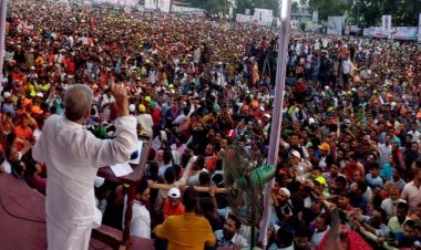 বেলস পার্ক ছাড়িয়ে এলাকা জুড়ে বরিশালের গণসমাবেশ