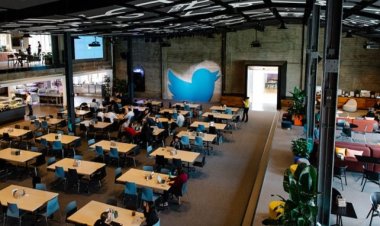  ছাঁটাই কর্মীদের ফিরিয়ে আনছে টুইটার