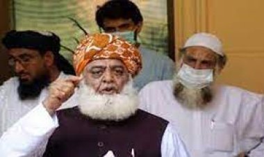 ইমরান খানের ওপর হামলা সাজানো নাটক: মাওলানা