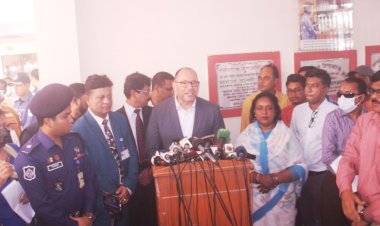 বাংলাদেশের শিশুরা বেশ সাহসী : মার্কিন রাষ্ট্রদূত