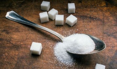 চিনি কম খেলে যে ৬ উপকার পাবেন