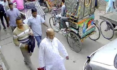 ভেজা বিস্কুট ছুড়ে ব্যবসায়ীর ৪ লাখ টাকা হাতিয়ে নিল প্রতারক 