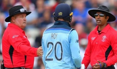 বিশ্বকাপ ফাইনালে আম্পায়ারের দায়িত্বে কারা?