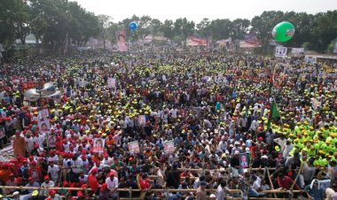 বিএনপির সমাবেশস্থলের ২ পাশে ৪ কিলোমিটার সড়কে নেতা-কর্মীদের অবস্থান