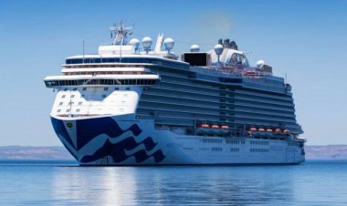 জাহাজে ৮০০ যাত্রী কোভিড আক্রান্ত, বন্দরে ভিড়তেই আতঙ্ক, ছড়াতে পারে সারা দেশে