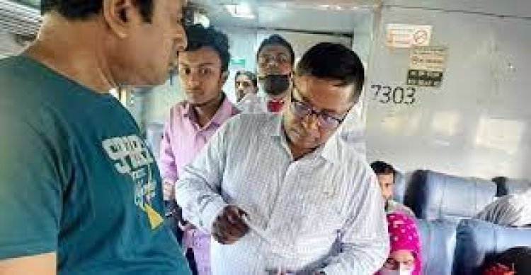 বিনা টিকিটে ভ্রমণ, জরিমানা গুনলেন ৬২ যাত্রী