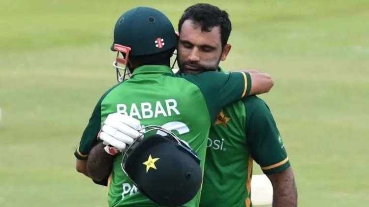 বিপদে পড়া পাকিস্তানকে টেনে তুললেন শাদাব-ইফতিখার