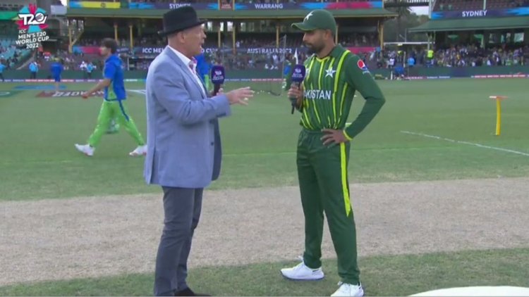 বাঁচামরার লড়াইয়ে টস জিতে ব্যাটিংয়ে পাকিস্তান