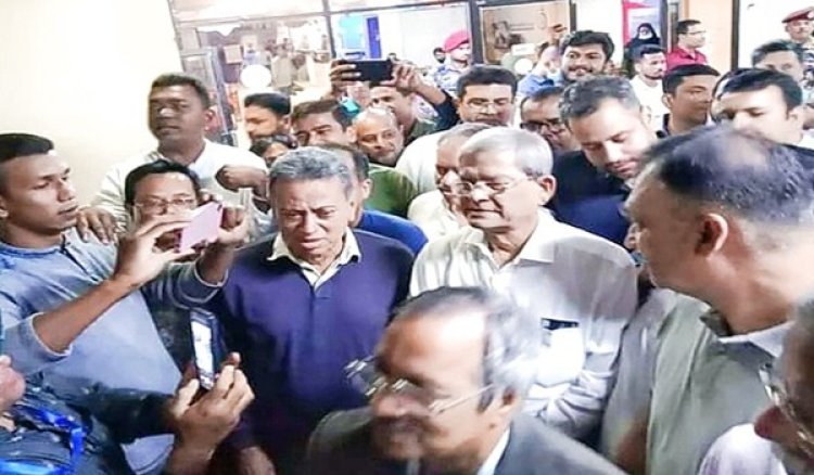 বরিশালে পৌঁছেছেন মির্জা ফখরুলসহ কেন্দ্রীয় নেতারা
