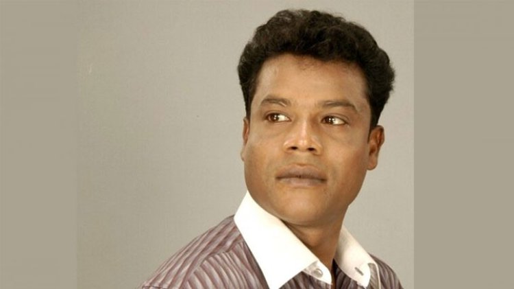 মসজিদের পাশে চিরনিদ্রায় শায়িত হলেন আকবর