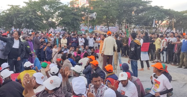 বিএনপির মহাসমাবেশ: ভোর থেকে স্লোগানে-স্লোগানে মুখরিত আলিয়া মাঠ