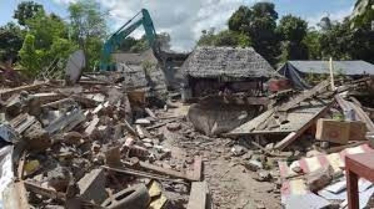 ইন্দোনেশিয়ায় ভয়বহ ভূমিকম্পে নিহত ২০