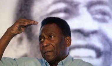 লাইফ সাপোর্টে কিংবদন্তি ফুটবলার পেলে