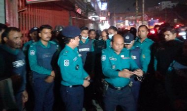 রাজধানীর বিভিন্ন স্থানে পুলিশের ব্লক রেইড