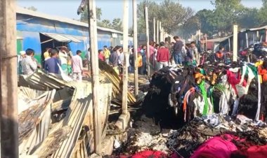 গাজীপুরে ঝুট গুদাম-বসতবাড়িতে আগুন, ৬ ইউনিটের চেষ্টায় নিয়ন্ত্রণে