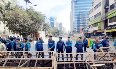 থমথমে নয়াপল্টন পুলিশের দখলে